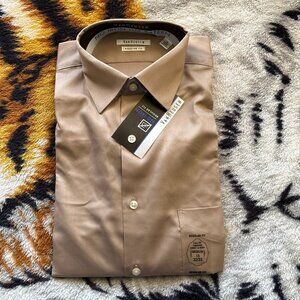Van Huesen Long Sleeve Button Up. Size 33/32